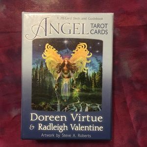 Angel Tarot Cards by Doreen Virtue and Radleigh Valentine